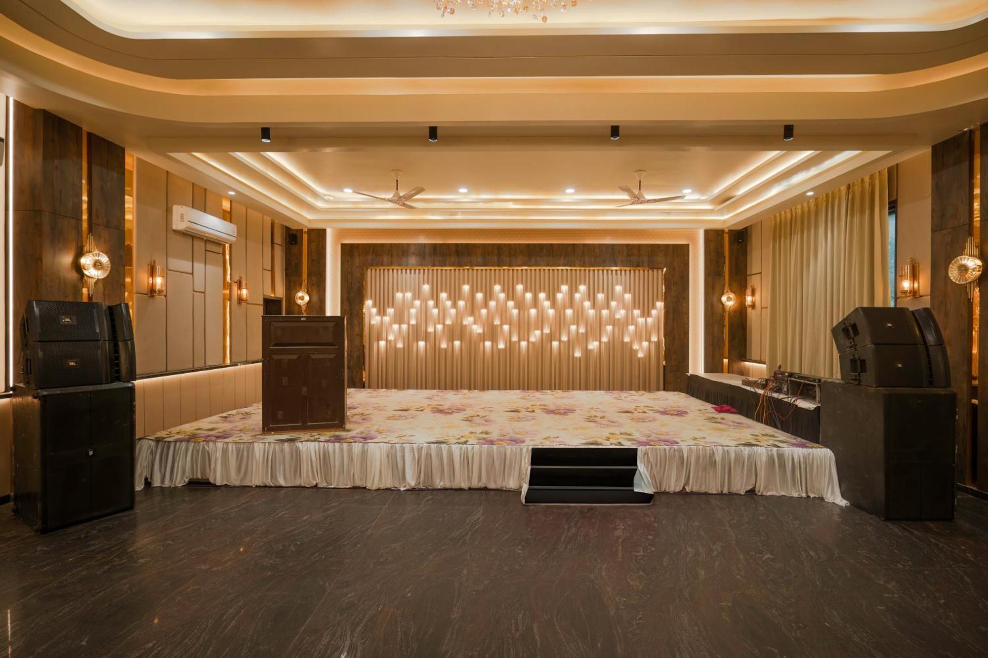 Wood Castle Spa & Resort Dhikuli Exterior photo